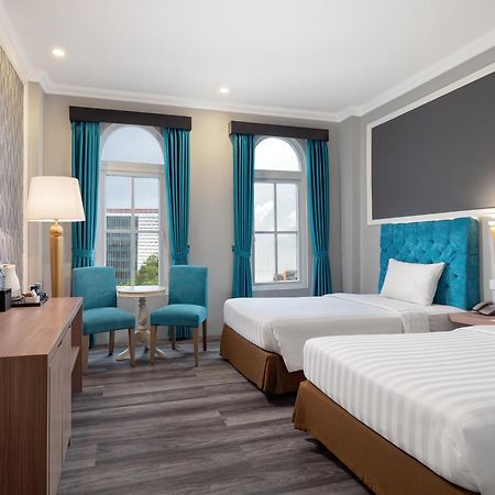 Luminor Hotel Palembang By Wh Free Massage 10 Minutes Bagian luar foto